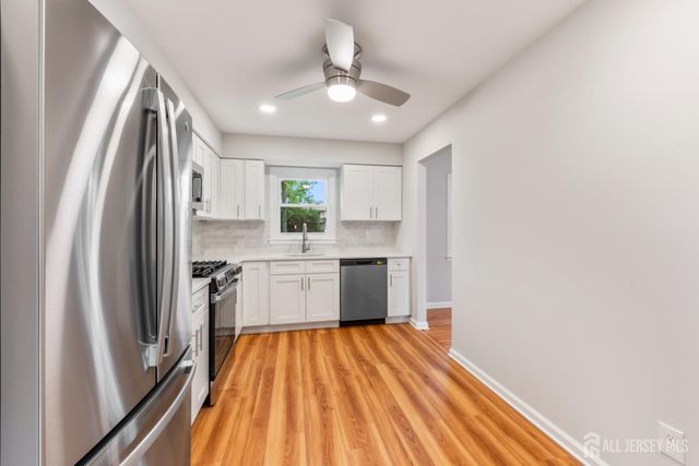 273 W Indiana Avenue, Iselin, NJ 08830