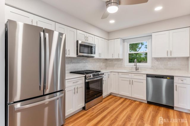 273 W Indiana Avenue, Iselin, NJ 08830