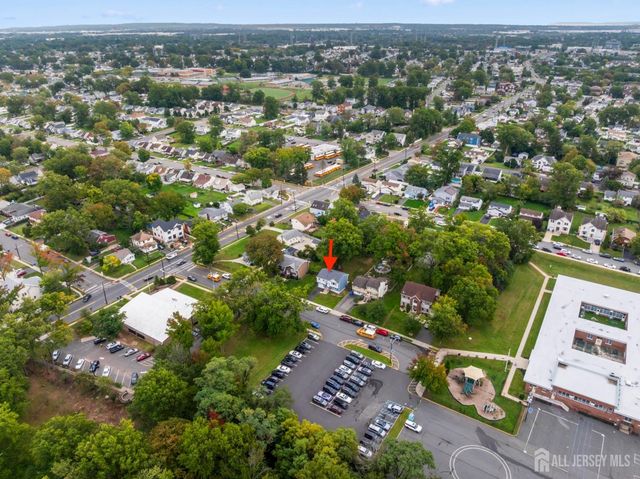 273 W Indiana Avenue, Iselin, NJ 08830