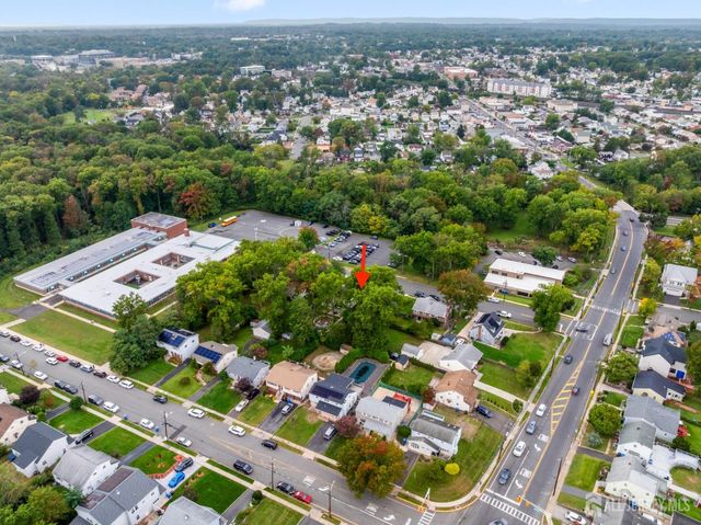 273 W Indiana Avenue, Iselin, NJ 08830