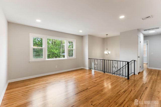 273 W Indiana Avenue, Iselin, NJ 08830