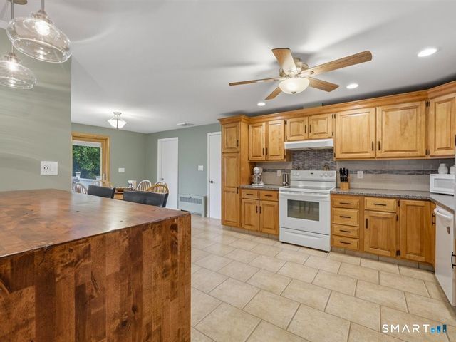 12 Wooding Road, Wallingford, CT 06492