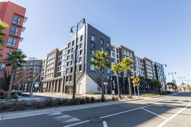 260 Brooklyn Basin Way 471, Oakland, CA 94606