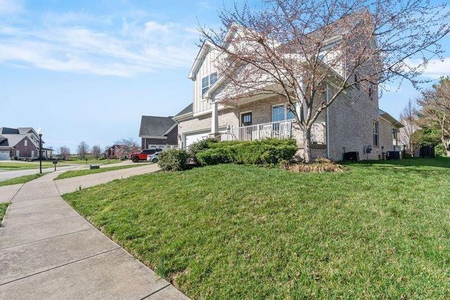 367 LINKS Drive, Simpsonville, KY 40067