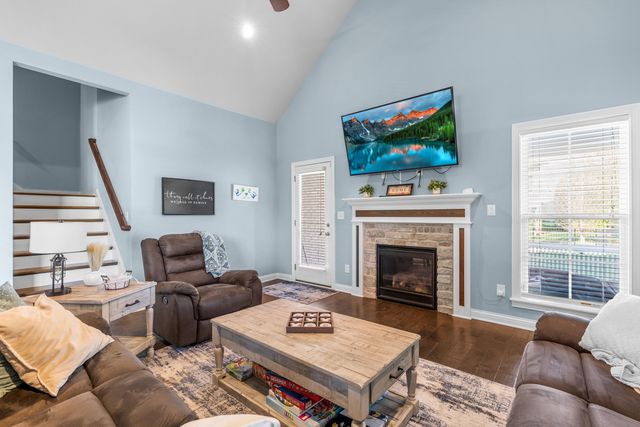 367 LINKS Drive, Simpsonville, KY 40067