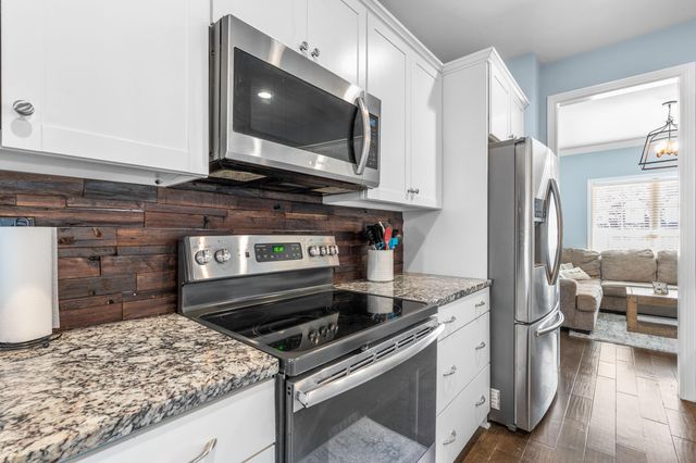 367 LINKS Drive, Simpsonville, KY 40067