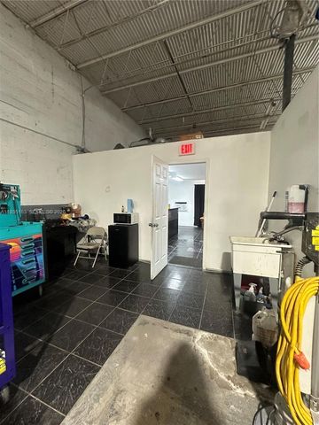 5755 Funston St, Hollywood, FL 33023