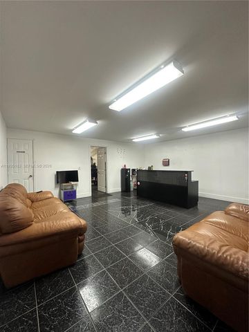 5755 Funston St, Hollywood, FL 33023