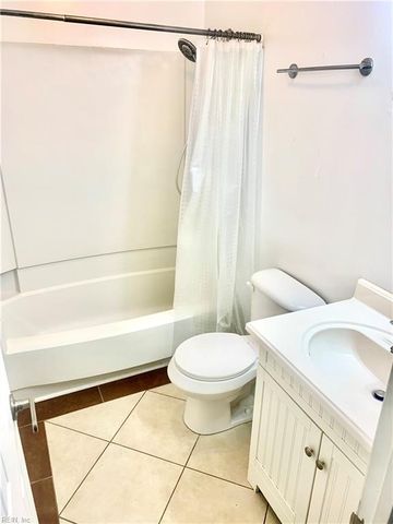 2325 Sea Shell Rd Apt 105, Virginia Beach, VA 23451