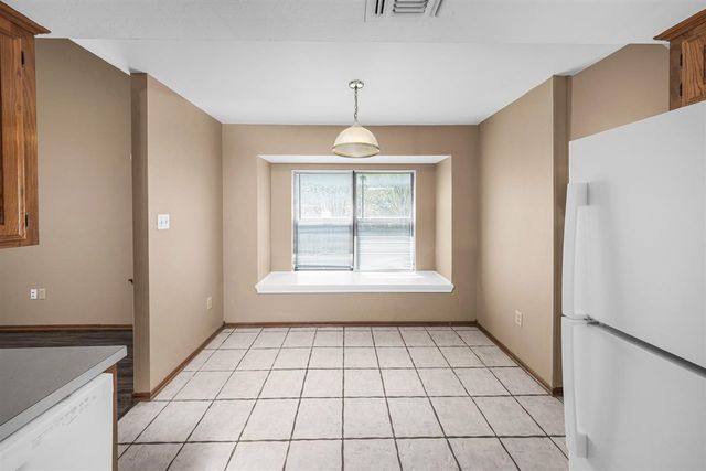 412 SE Lancelot, Lawton, OK 73501