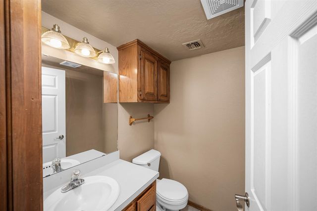 412 SE Lancelot, Lawton, OK 73501