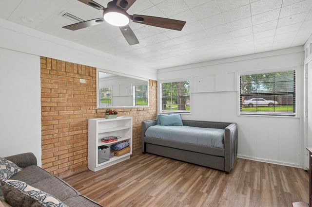 800 S Hyde Park Avenue, Denison, TX 75020