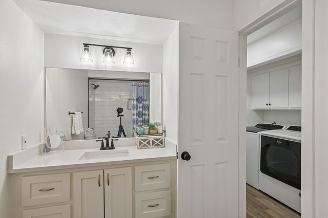 800 S Hyde Park Avenue, Denison, TX 75020
