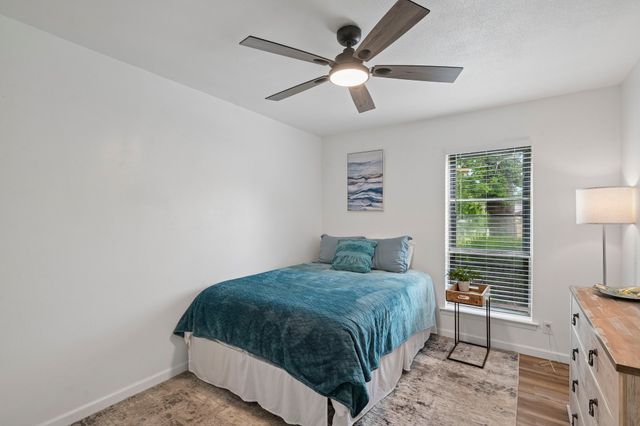 800 S Hyde Park Avenue, Denison, TX 75020
