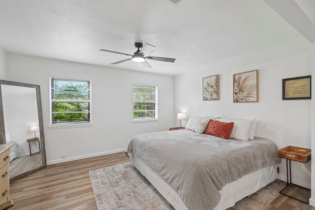 800 S Hyde Park Avenue, Denison, TX 75020