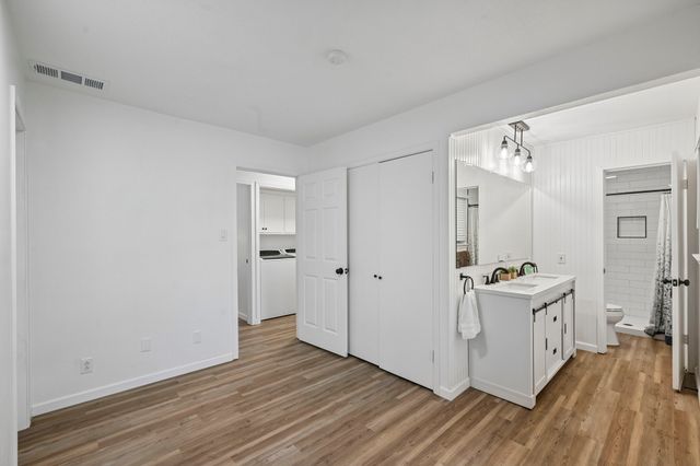 800 S Hyde Park Avenue, Denison, TX 75020