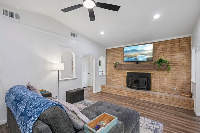 800 S Hyde Park Avenue, Denison, TX 75020