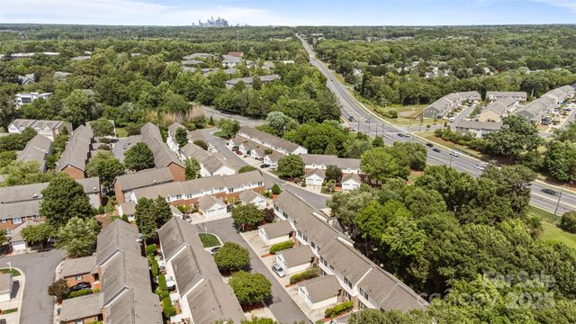 7019 Walnut Ridge Court, Charlotte, NC 28217