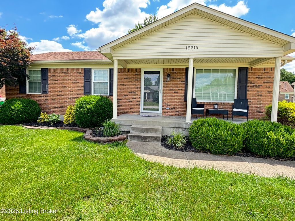 12215 Dulcie Ct, Louisville, KY 40229