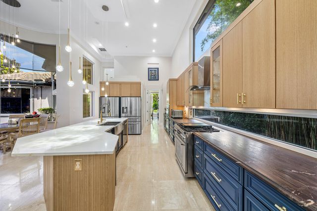 6595 NW 32nd Terrace, Boca Raton, FL 33496