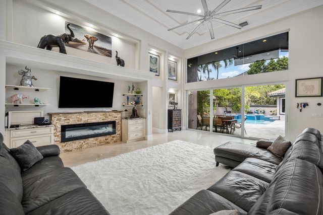 6595 NW 32nd Terrace, Boca Raton, FL 33496