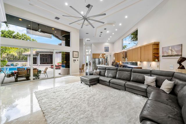 6595 NW 32nd Terrace, Boca Raton, FL 33496