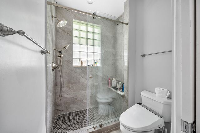 6595 NW 32nd Terrace, Boca Raton, FL 33496
