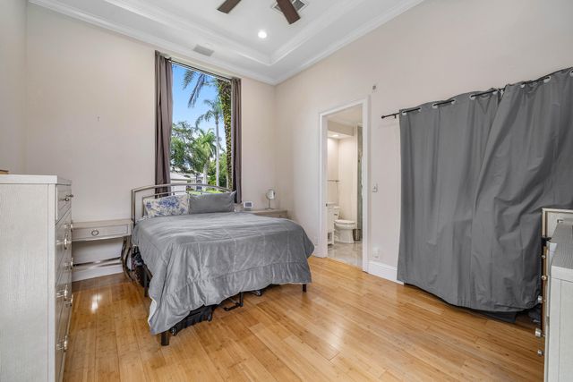 6595 NW 32nd Terrace, Boca Raton, FL 33496