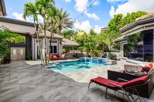 6595 NW 32nd Terrace, Boca Raton, FL 33496