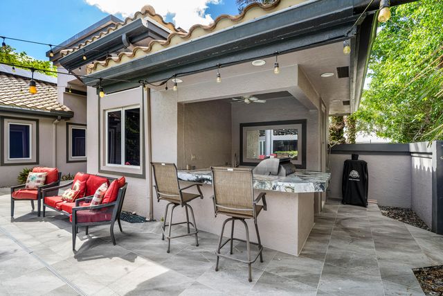 6595 NW 32nd Terrace, Boca Raton, FL 33496