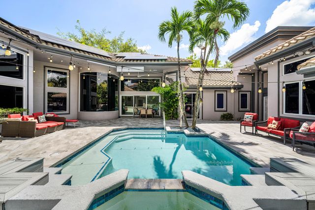6595 NW 32nd Terrace, Boca Raton, FL 33496