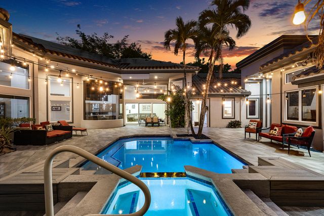 6595 NW 32nd Terrace, Boca Raton, FL 33496