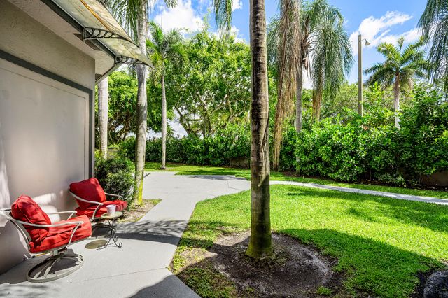 6595 NW 32nd Terrace, Boca Raton, FL 33496