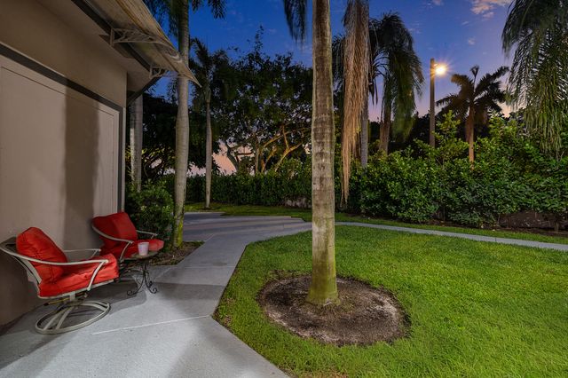 6595 NW 32nd Terrace, Boca Raton, FL 33496