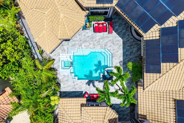 6595 NW 32nd Terrace, Boca Raton, FL 33496
