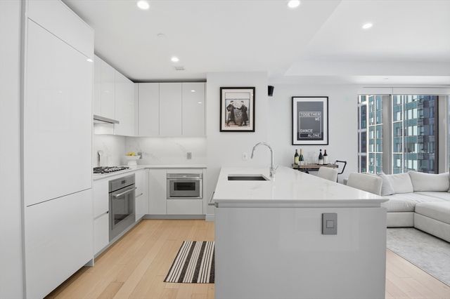 135 Seaport Blvd 1007, Boston, MA 02210