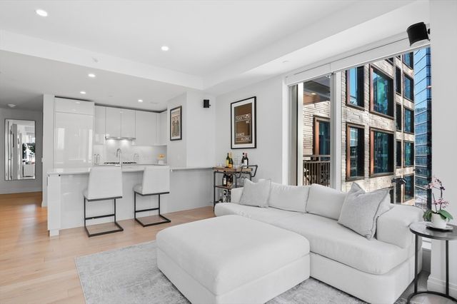 135 Seaport Blvd 1007, Boston, MA 02210