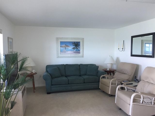 7 DUNOON PLACE 303, Dunedin, FL 34698