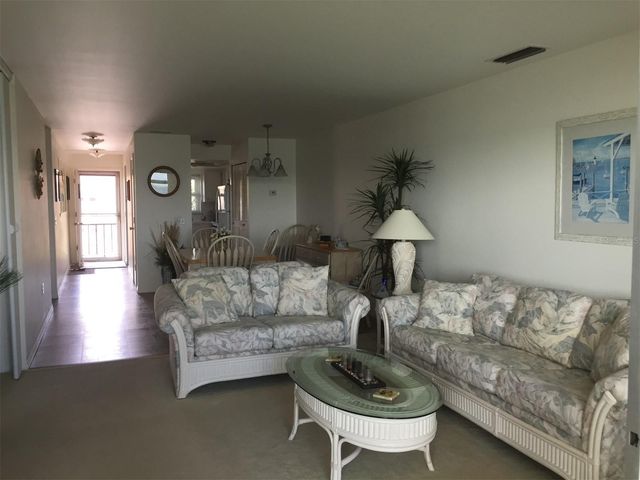 7 DUNOON PLACE 303, Dunedin, FL 34698