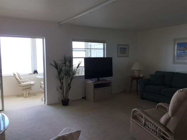 7 DUNOON PLACE 303, Dunedin, FL 34698