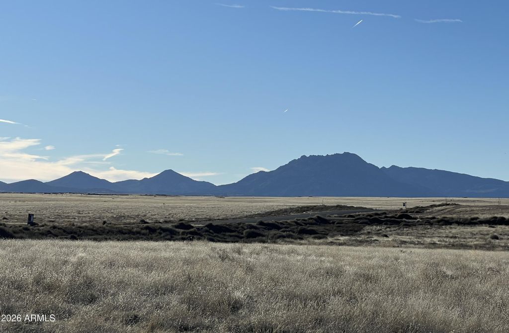 Image 7 of property listing at 5832 E Norma Drive, Prescott Valley, AZ 86315