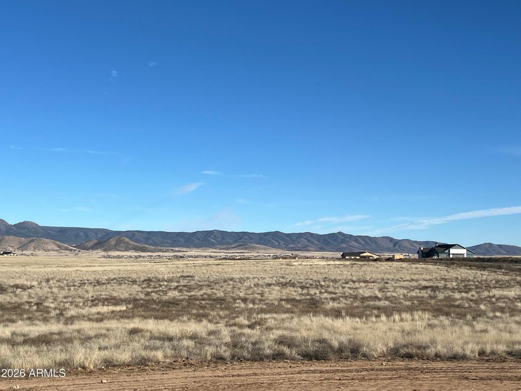 Image 9 of property listing at 5832 E Norma Drive, Prescott Valley, AZ 86315