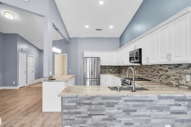 9735 CYPRESS SHADOW AVENUE, Tampa, FL 33647