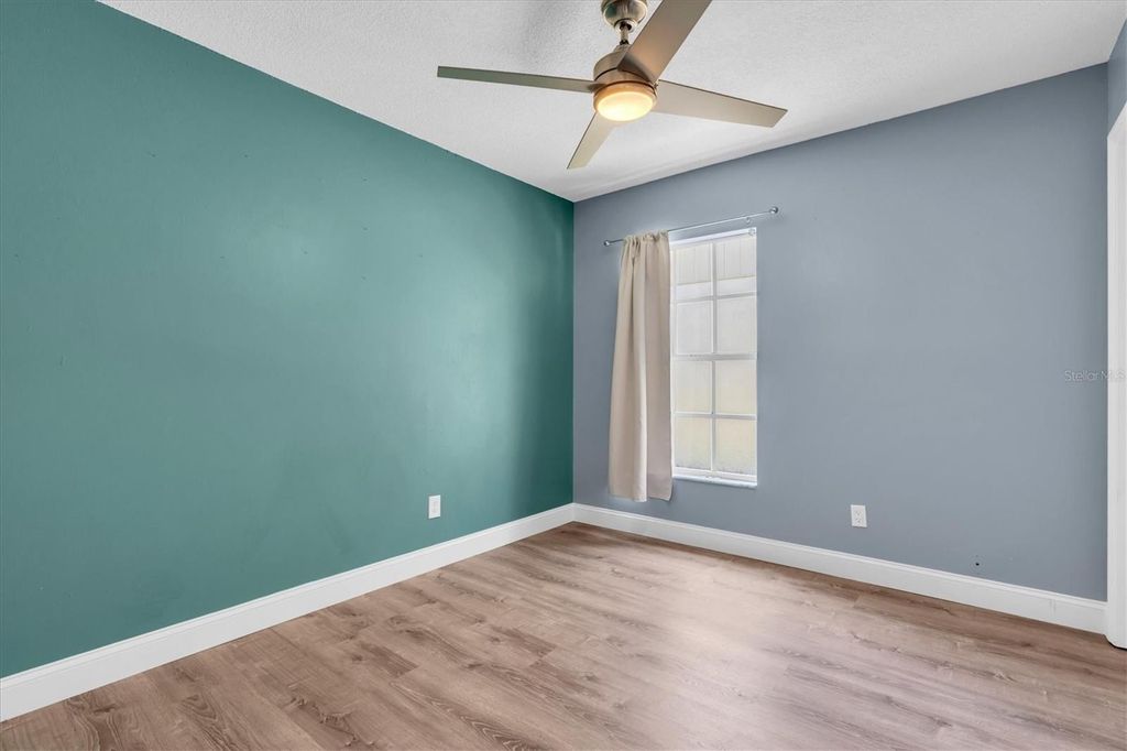 Image 22 of property listing at 9735 CYPRESS SHADOW AVENUE, Tampa, FL 33647