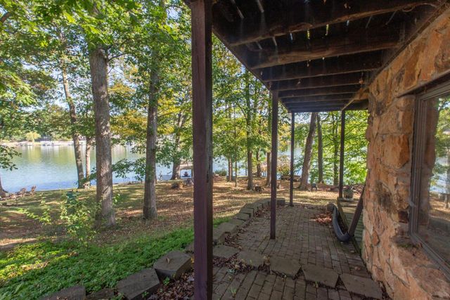 745 Valleywood Heights Drive, Howard, OH 43028