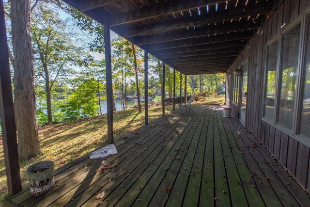 745 Valleywood Heights Drive, Howard, OH 43028