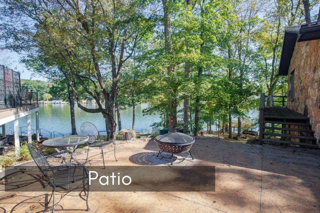 745 Valleywood Heights Drive, Howard, OH 43028