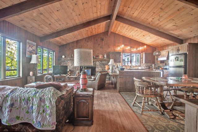 745 Valleywood Heights Drive, Howard, OH 43028