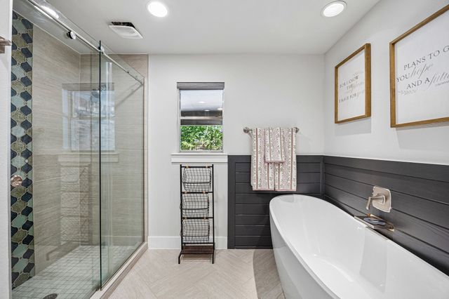 732 Creek Valley Court, Allen, TX 75002