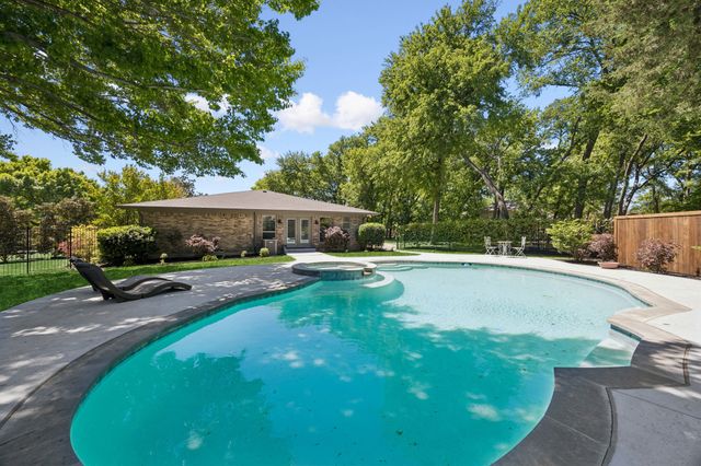732 Creek Valley Court, Allen, TX 75002
